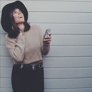 Meet your Posher, Devin